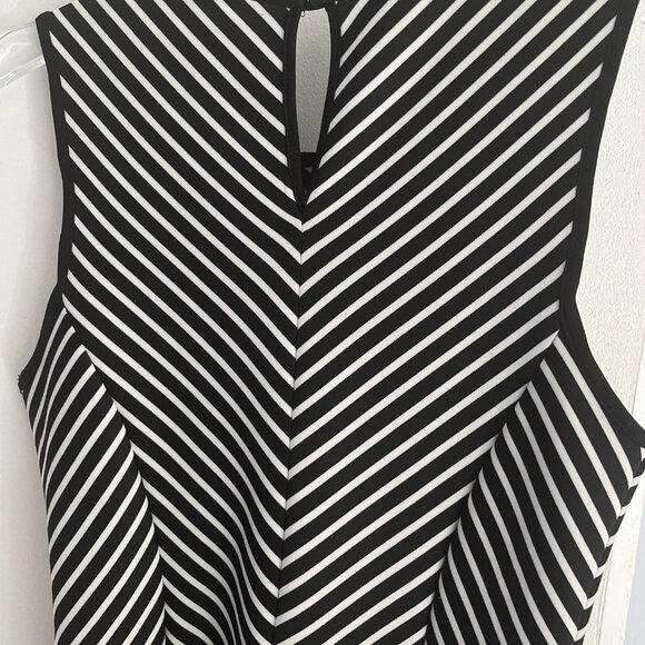 Casual and fun black and white zebra dress - Picture 6 of 7